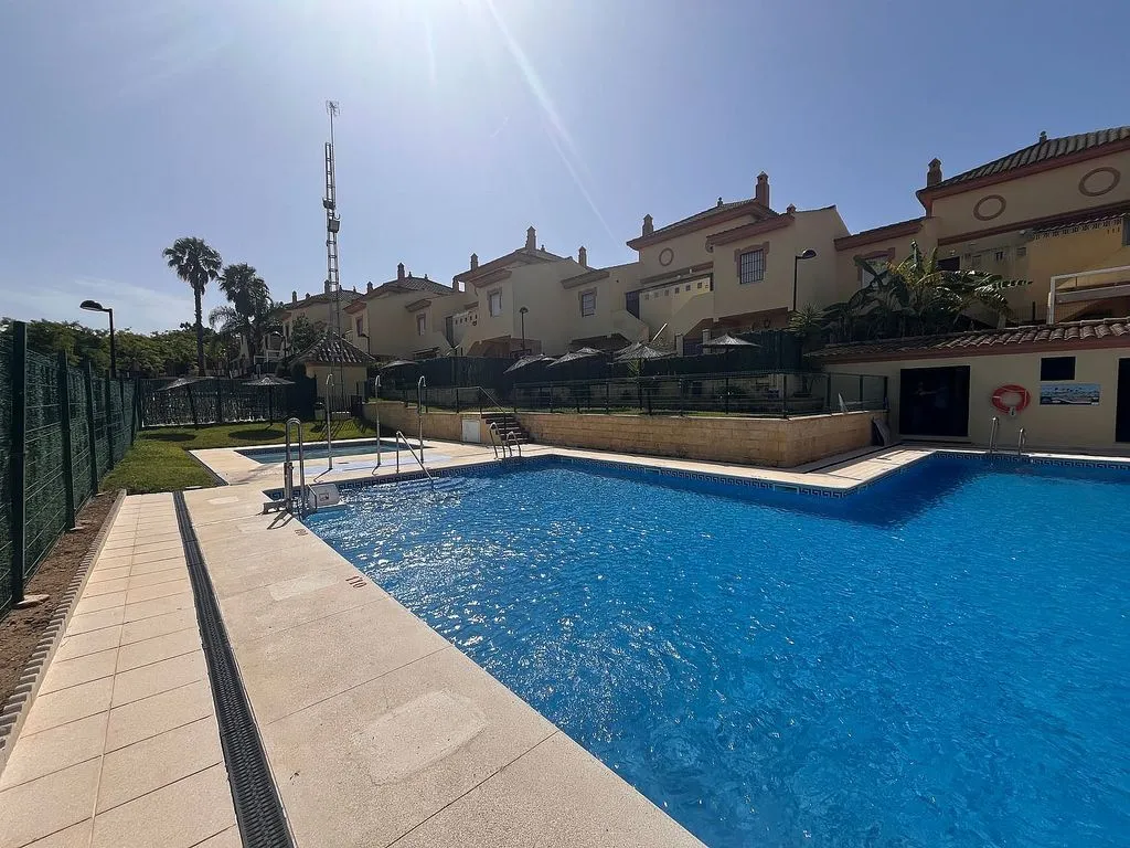 Bassein - Apartment with Pool and Terrace in Islantilla