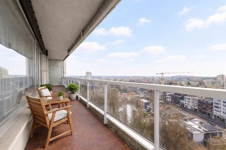 Balcone - Apartment with Canal View in Deurne, Antwerp