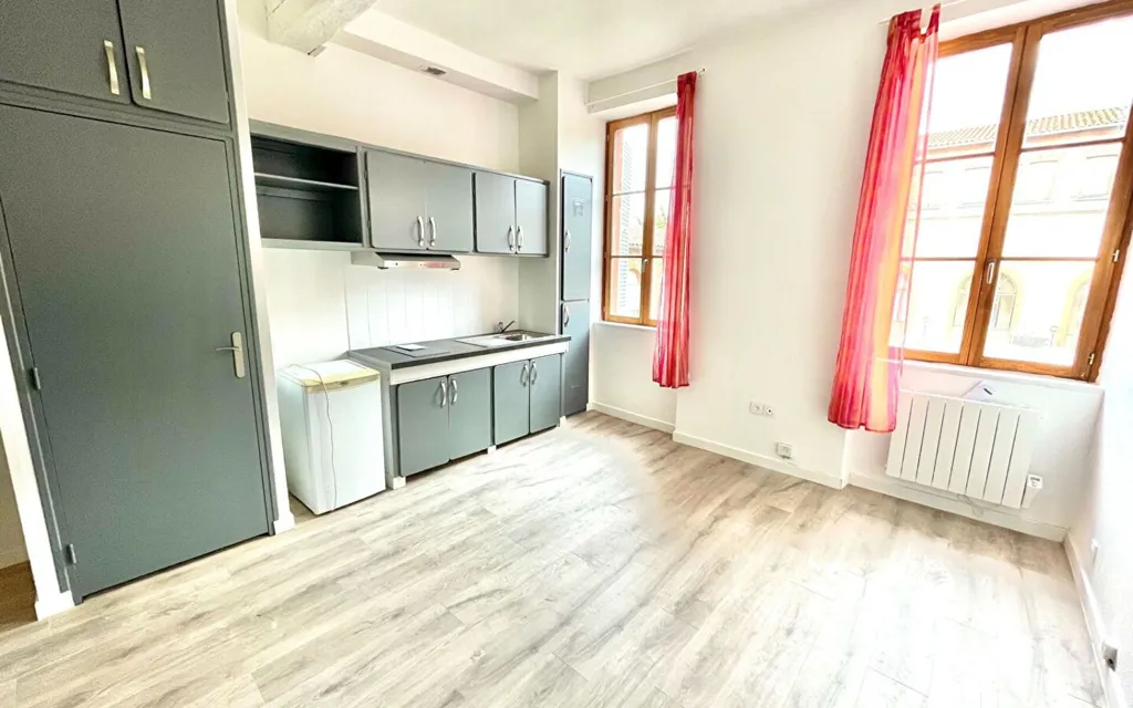 Cuisine - Appartement Rénové à Toulouse, Proche Centre