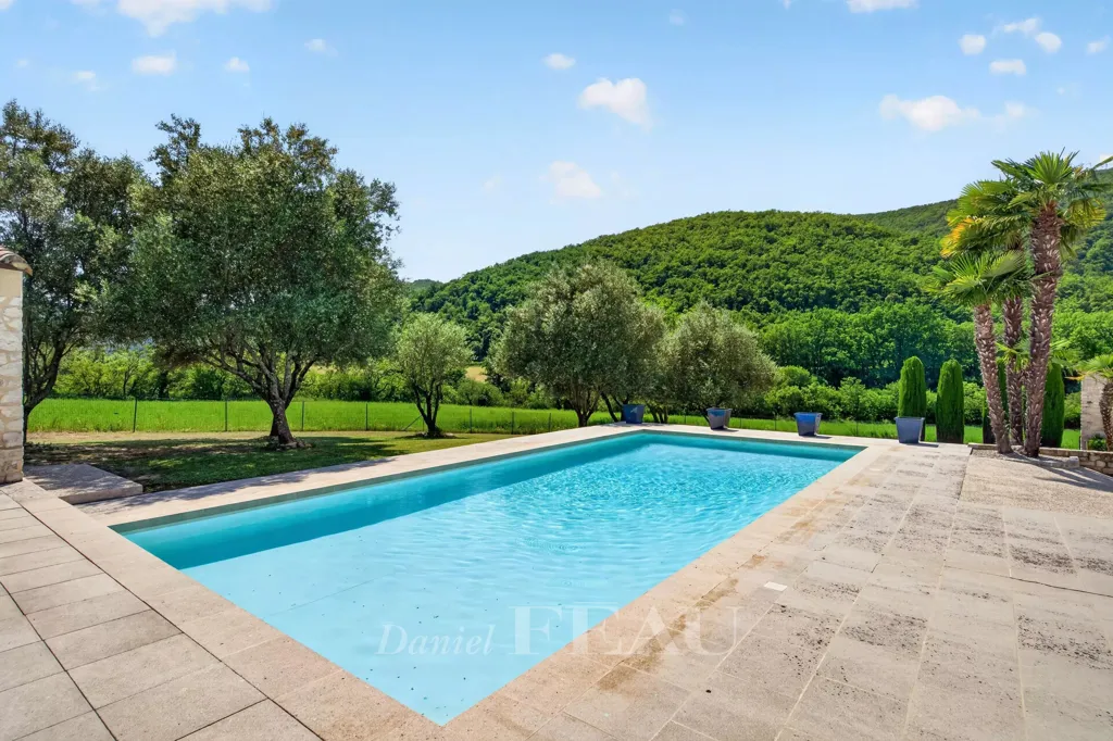 Piscine - Mas Provençal Rénové avec Piscine en Ardèche Méridionale