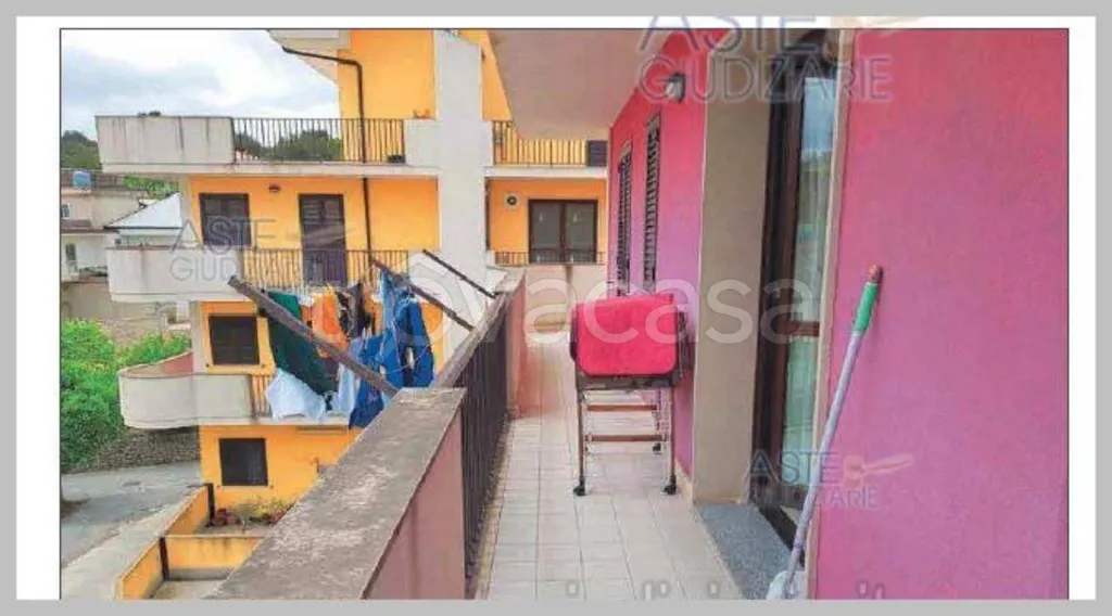 Rõdu - Apartment with Balcony and Terrace in Modica
