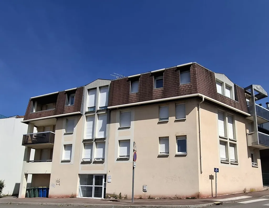 Extérieur - Box de Parking Couvert à Limoges