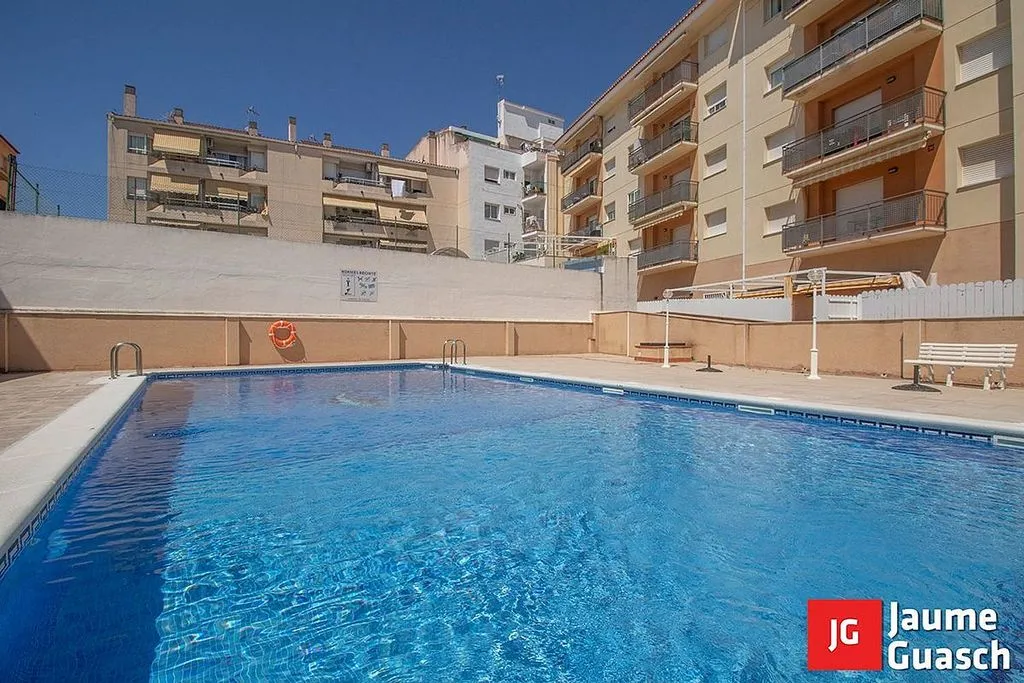 Bassein - Apartment with Pool in Centre Torredembarra