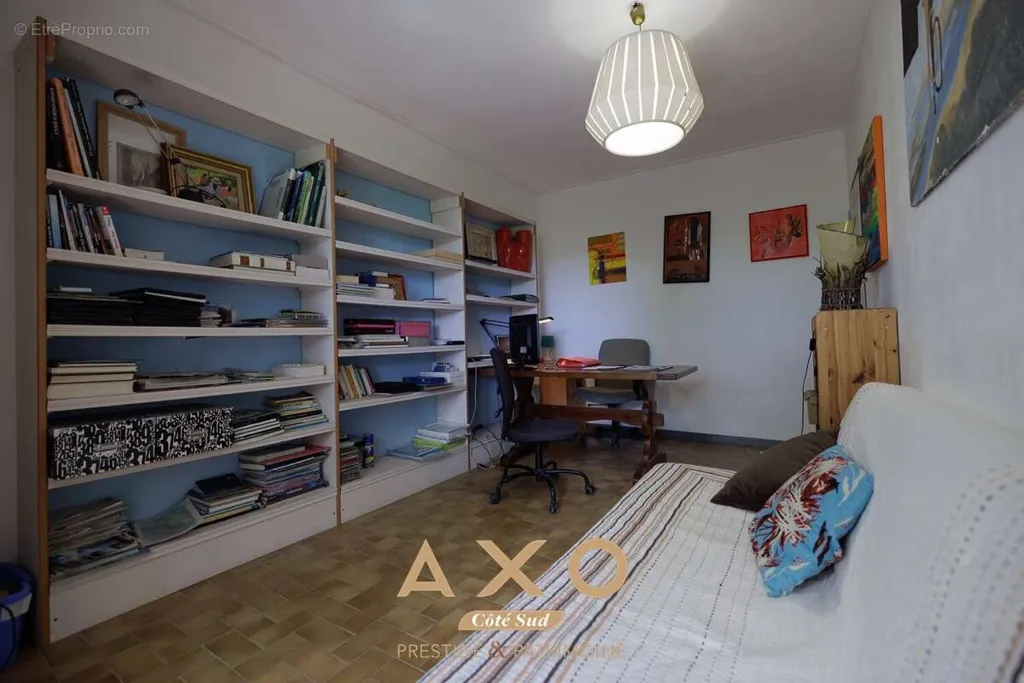 Kabinet - Villa with Pool in Le Puy Sainte Reparade