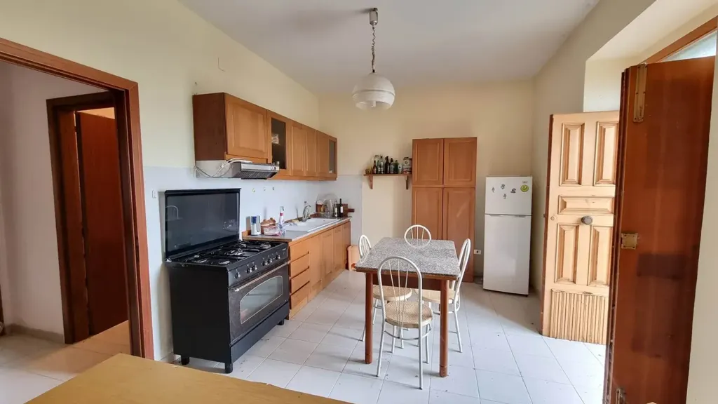Köök - Independent House with Dual Access in Torre Le Nocelle