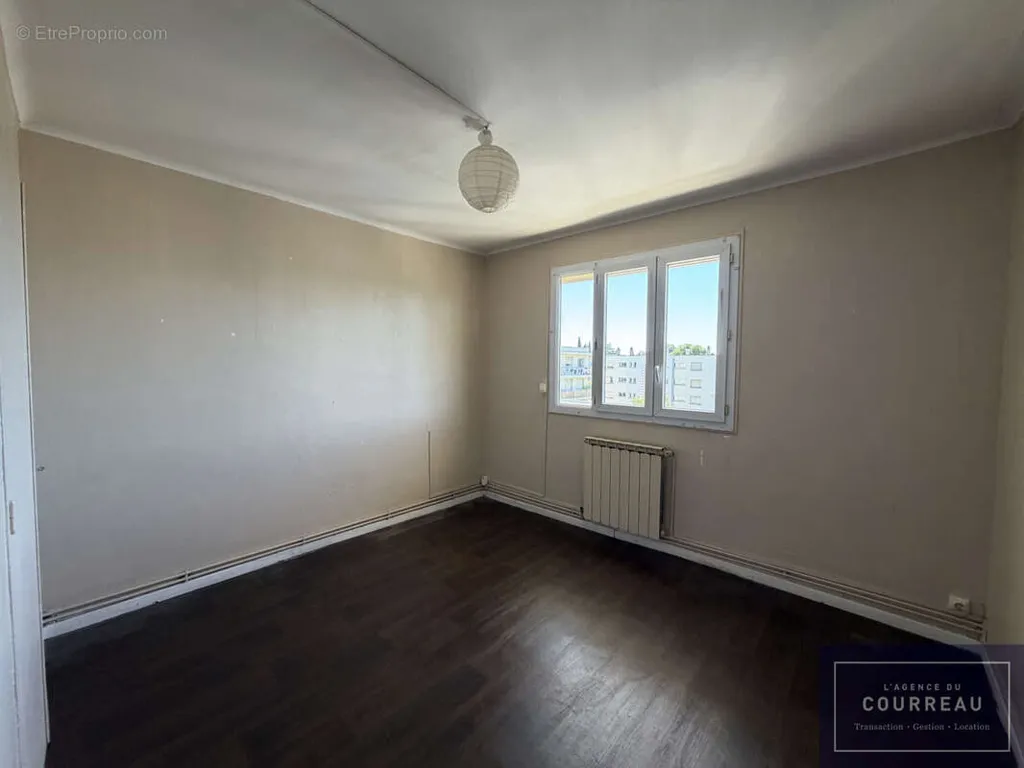 Pièces - Appartement T3 avec terrasse à Arceaux