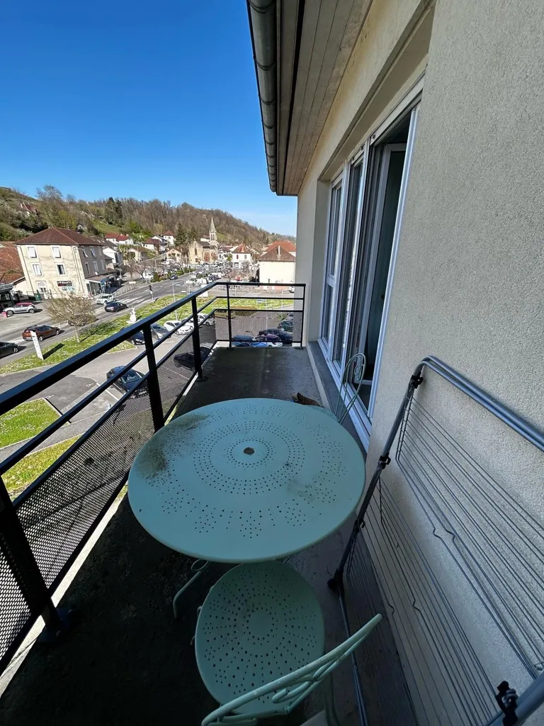 Balcon - Appartement T3 avec Balcon à Saint-Clair de la Tour