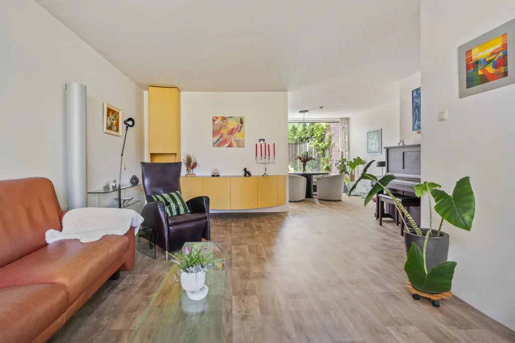 Living Room - Two-Storey House with Garden in Landgraaf