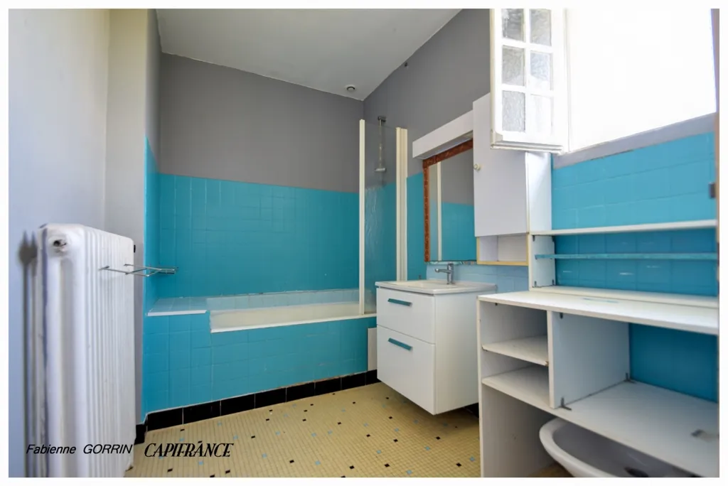Bathrooms - 8-Piece House with Garage in Aigondigné