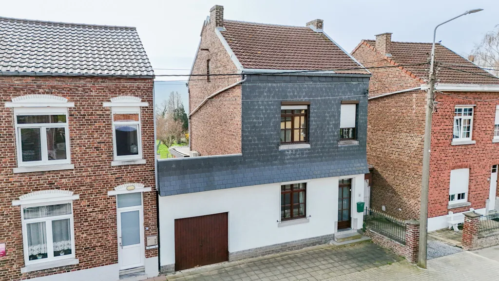 Extérieur - Maison avec Garage sur les Hauteurs d'Amay