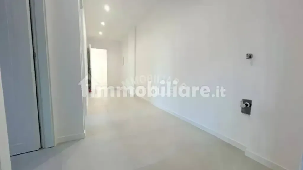 hallway_entrance