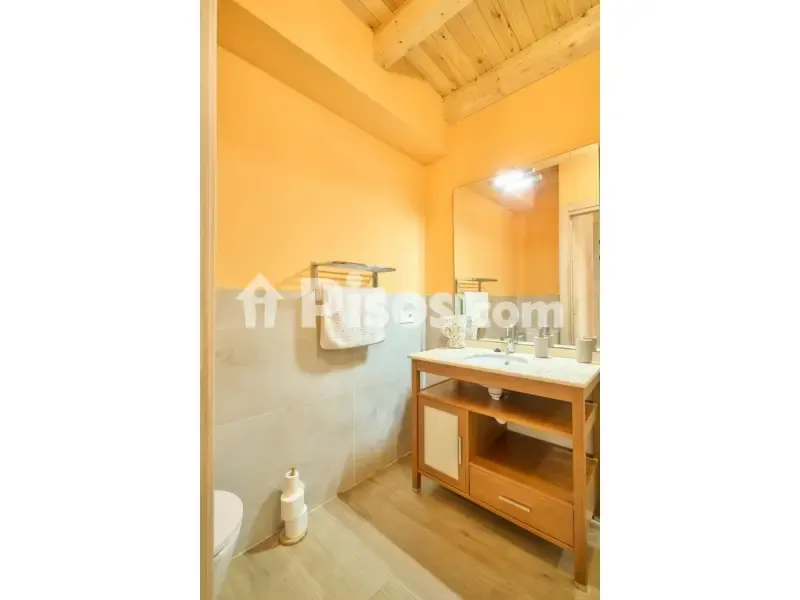 Salles de bain - Rustic Chalet with Pool in Santiz