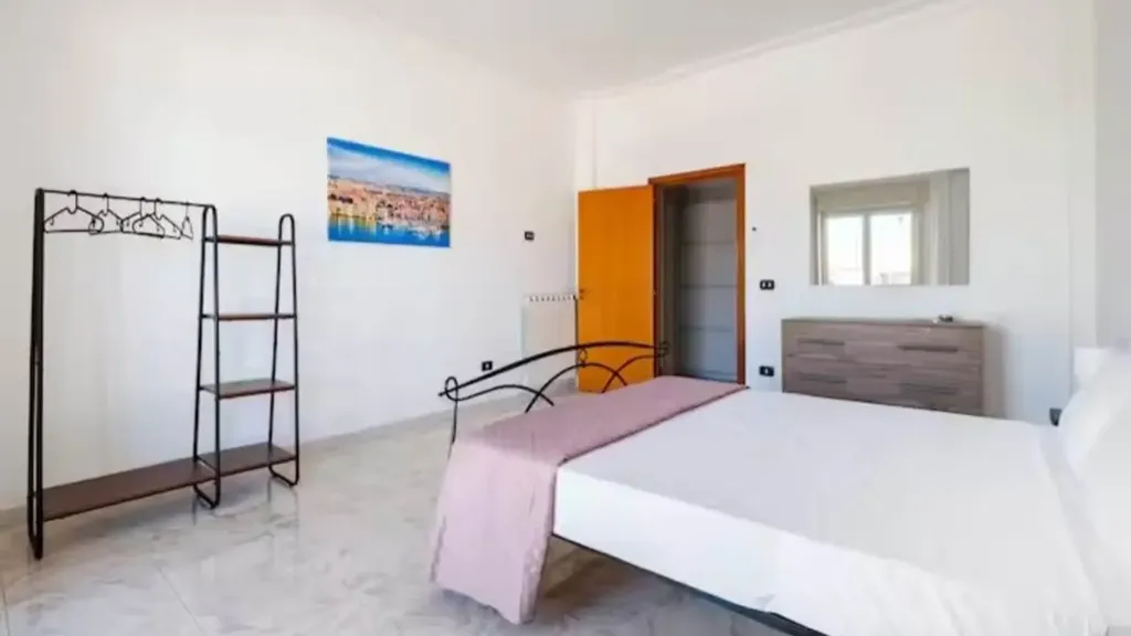 Chambres - Apartment with 3 Bedrooms in Noto
