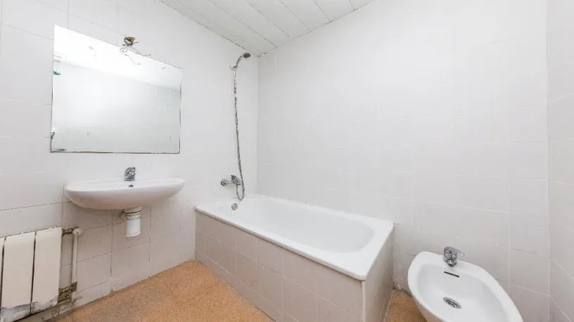 3 magamistoaga korter asukohas Santa Coloma De Gramenet