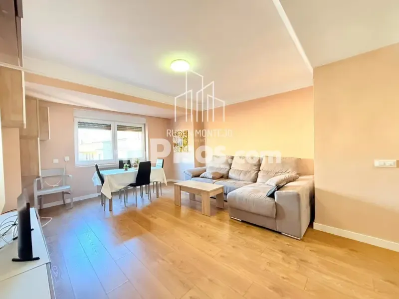 Elutuba - Student Flat with Balcony in Avenida de Mirat