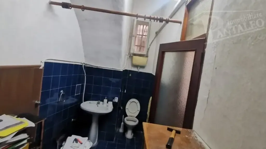 Salles de bain - Ground Floor House for Renovation in Marsala