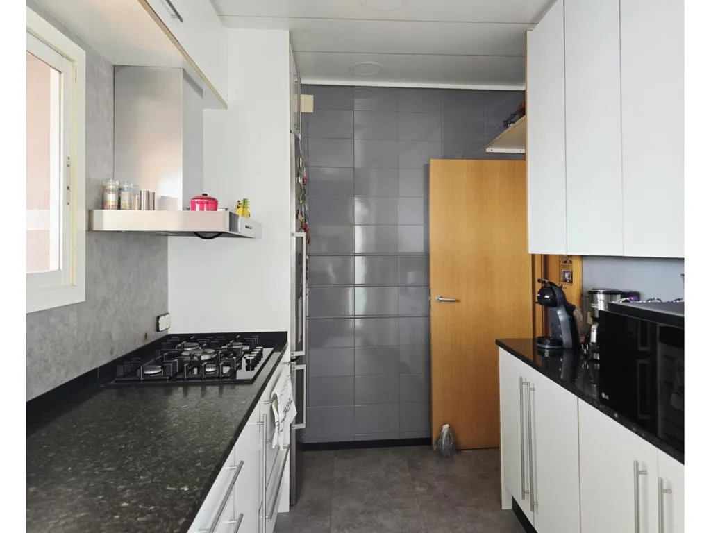 Cuisine - Duplex Attic with Private Terrace in Barcelona