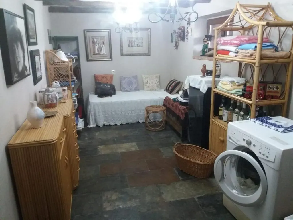 Buanderie - Luxury Villa with Garden in La Pesga