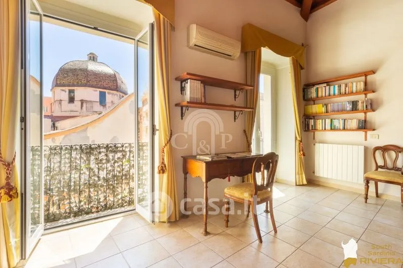 Bureau - Panoramic Attico with Terrace in Cagliari