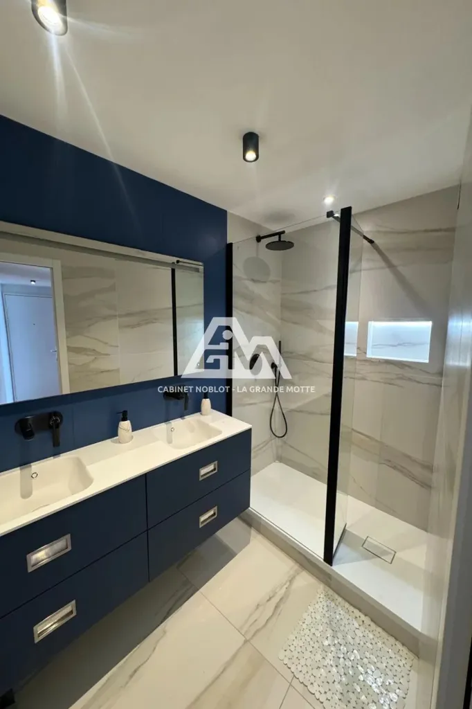 Vannitoad - City Centre Apartment with Sea View in Nice