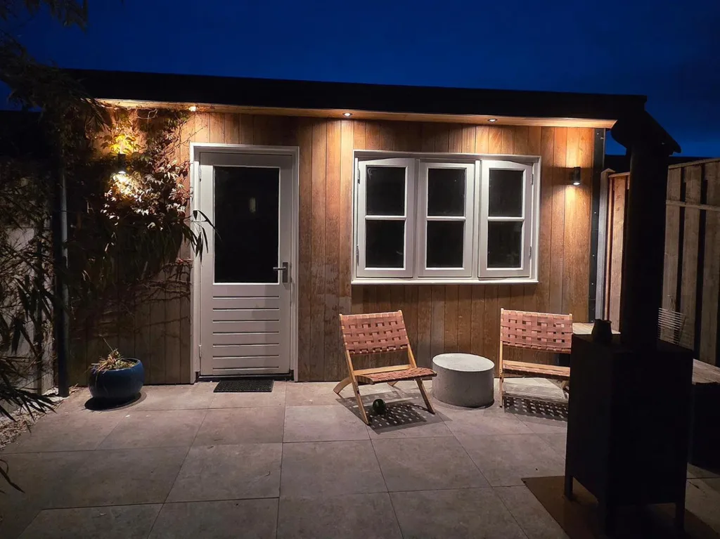 Terrace - Characterful Semi-detached House with Garden in Tilburg