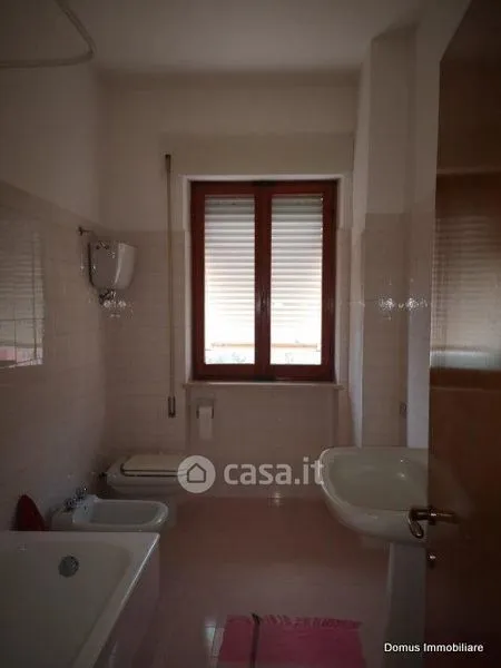 Salles de bain - Spacious Apartment with Balconies in Ascoli Piceno