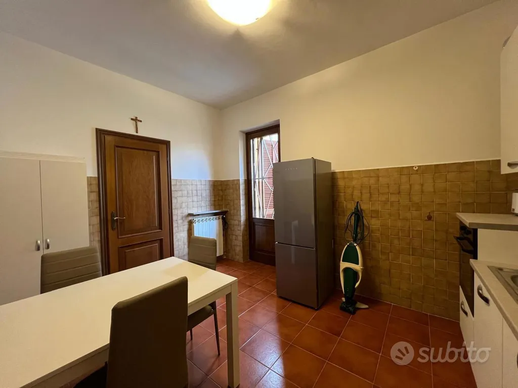 Kitchen - Independent Villa with Garden in Mortara