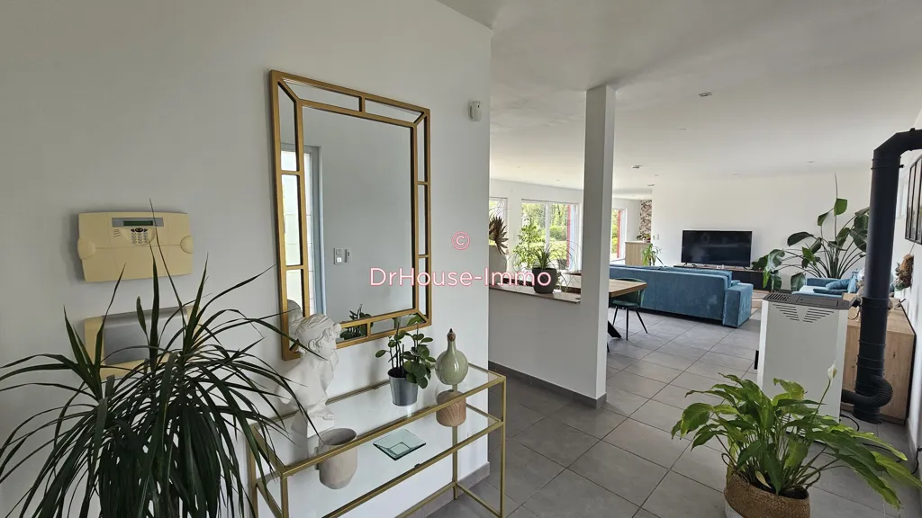 Esik - Contemporary Villa with Garden in Bonnétable