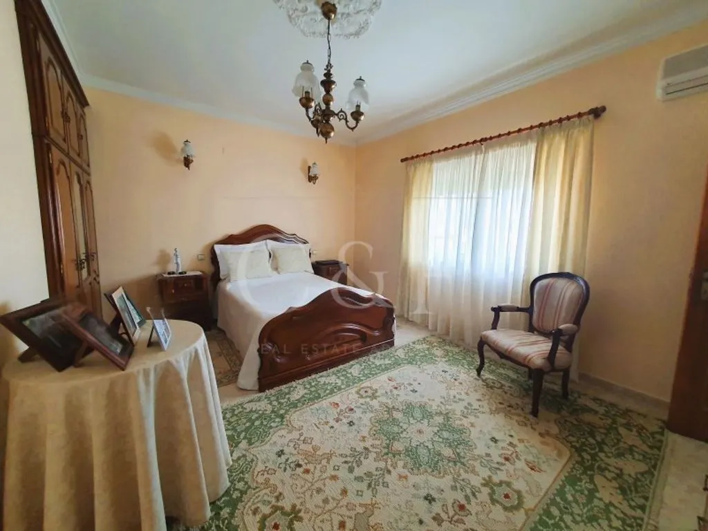 Magamistoad - Luxury House with Garden in Seixal