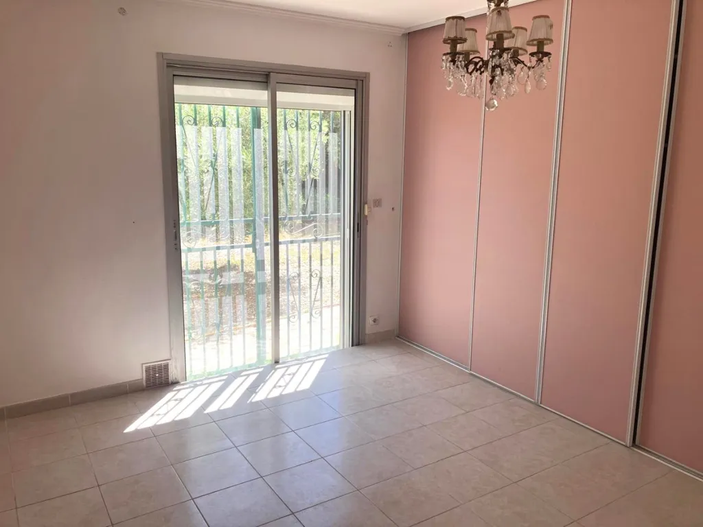 Pièces - Appartement en Rez-de-Jardin avec Jardin à Béziers