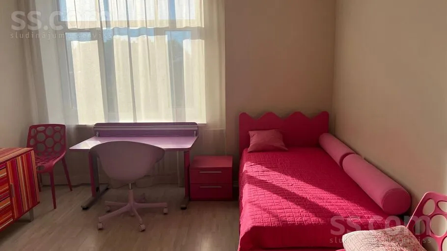 Chambres - Renovated Apartment with Parking in Riga Centre