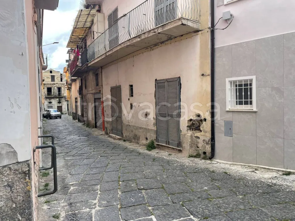 Extérieur - Modern Villa with Balcony in Aversa