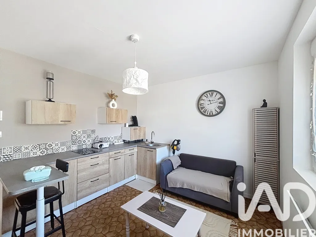 Kitchen - Traditional House with Pool in Cousance