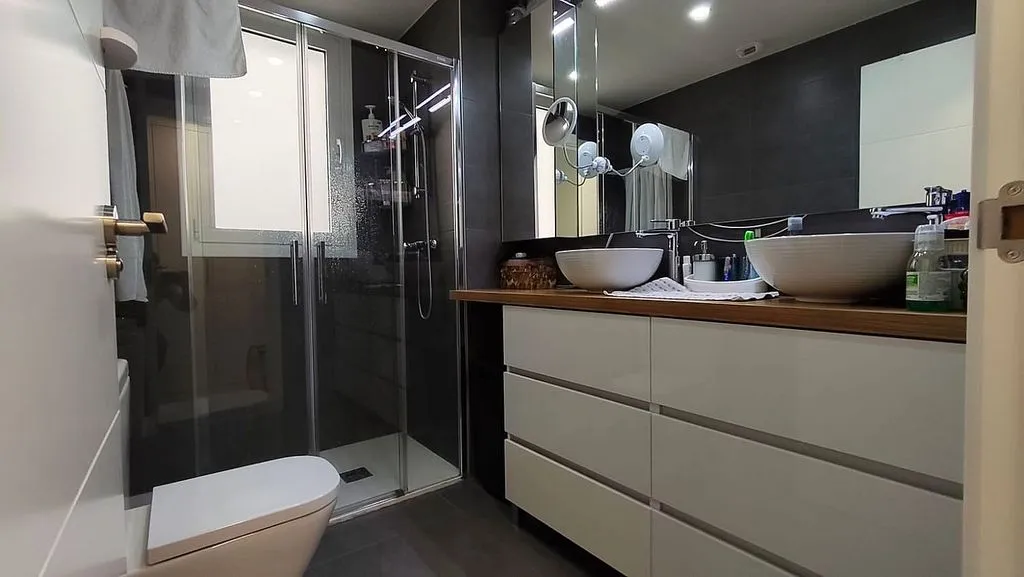 Vannitoad - Student Flat with Pool and Terrace in Getafe
