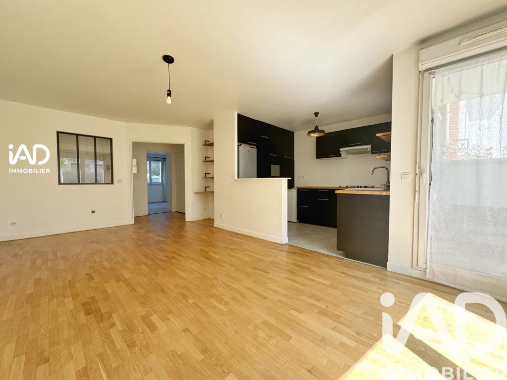 Séjour - Appartement Traversant avec Jardin à Nanterre