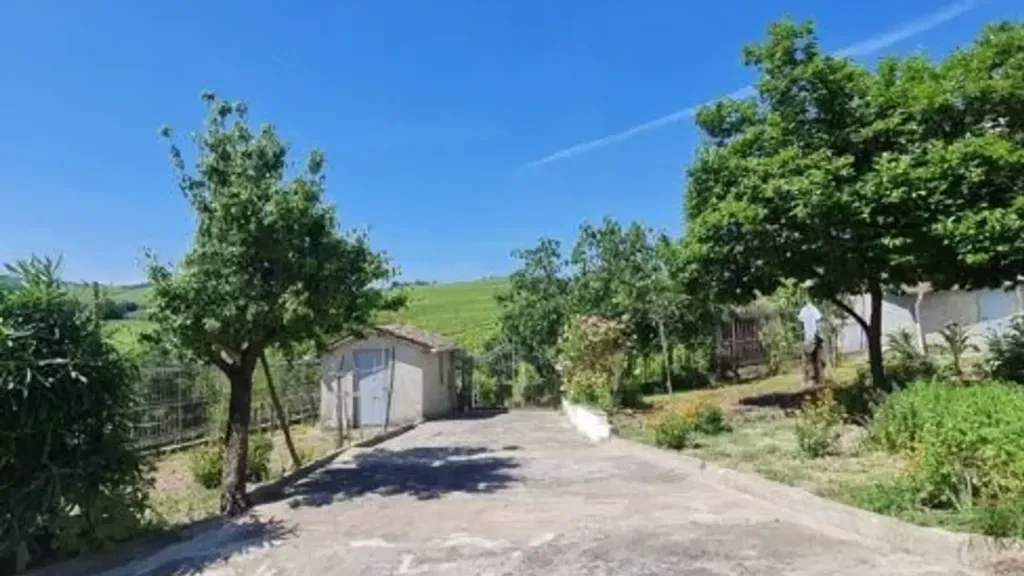Välivaade - Villa with Vineyard View in Santa Maria Della Versa