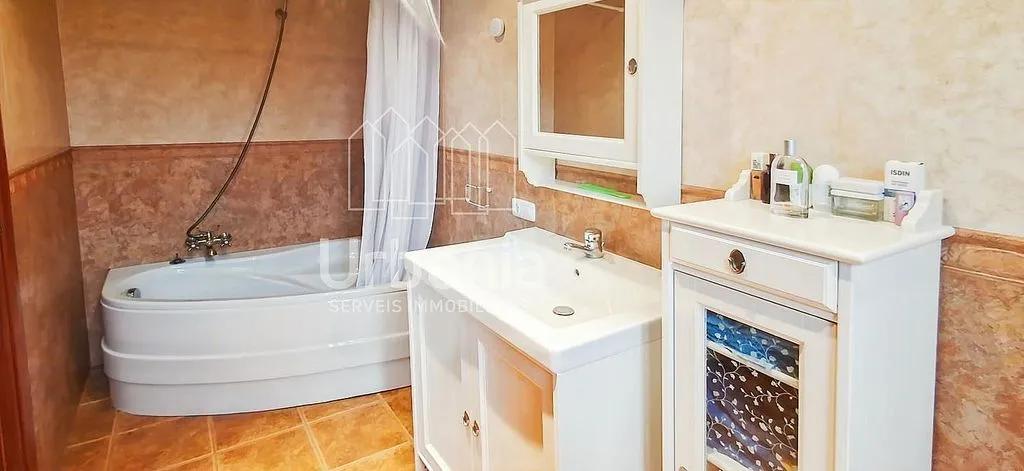 Vannitoad - 5-Bedroom House with Pool in Niàgara Parc