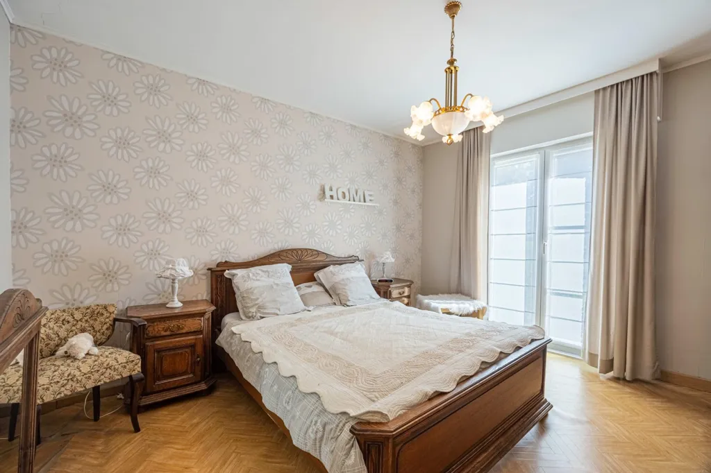 Magamistoad - Half-Open House with Garden in Assebroek