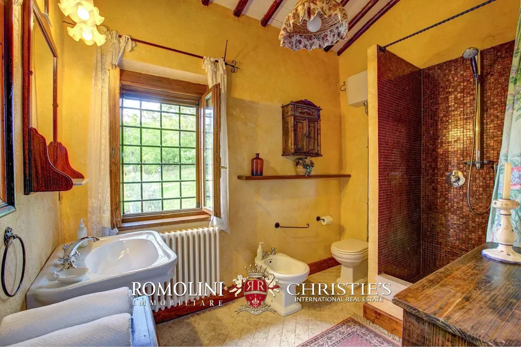 Salles de bain - Restored Country Villa with Pool in Umbria