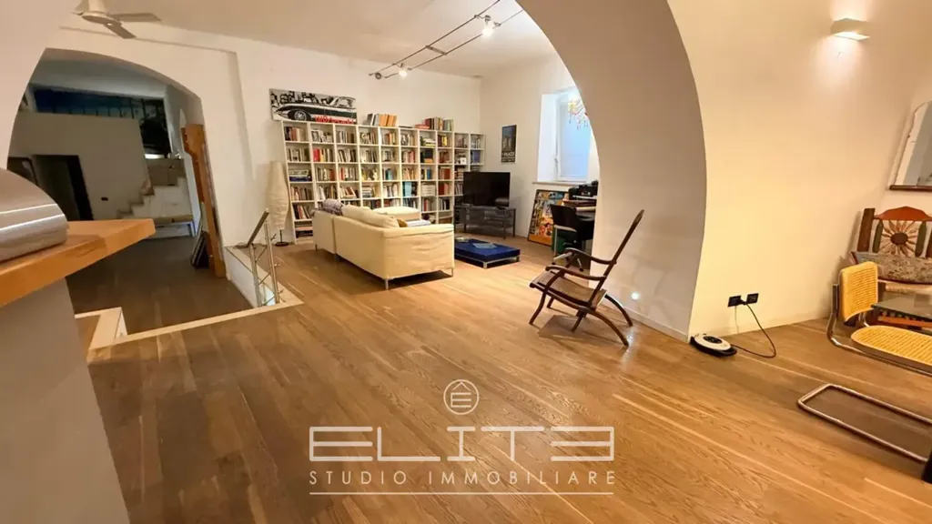 Séjour - Rustic Loft with Private Garden in Ancona