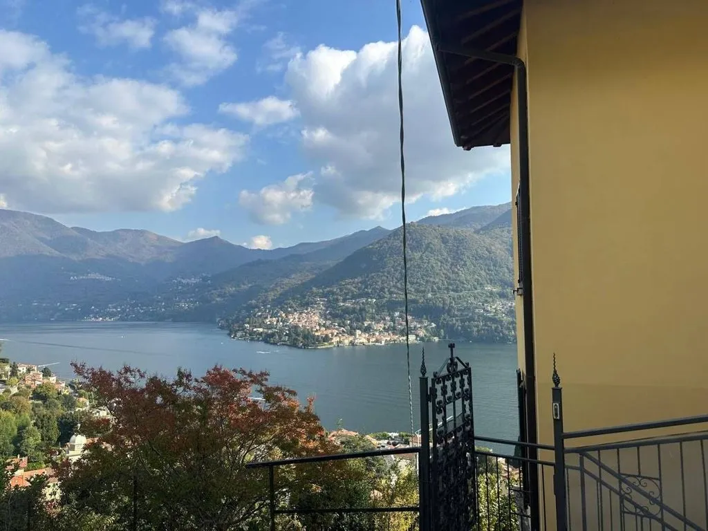 Terrasse - Luxury Lake View Apartment in Moltrasio
