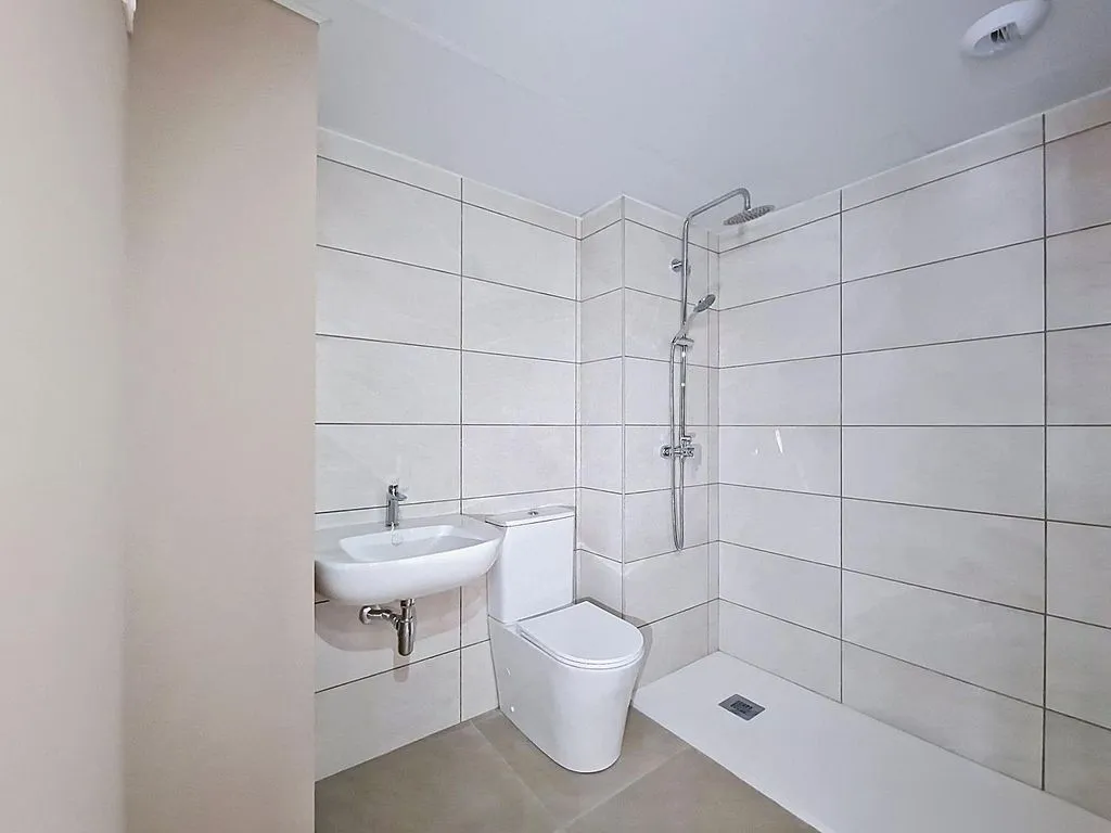 Salles de bain - Apartment with Pool and Terrace in Ribes Roges