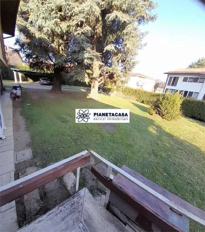Aed - Luxury Villa with Pool in Mozzo, Lombardy