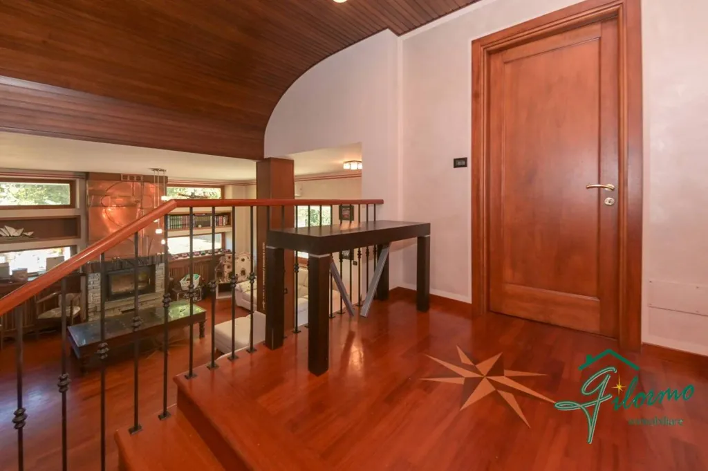 Entrée - Rustic Villa with Terraces in Pino Torinese