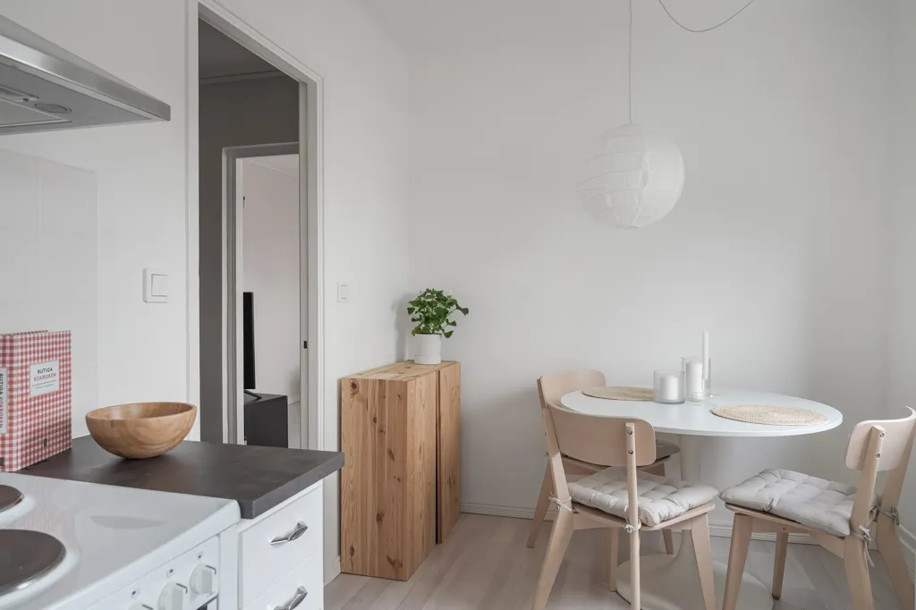 Salle à manger - Bright 1st Floor Flat with Stylish Materials in Hässleholm