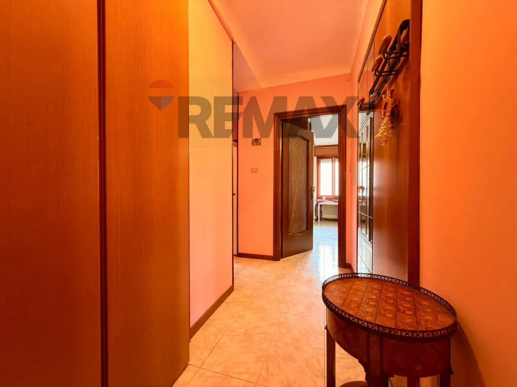 Ingresso - Apartment with Balcony in Borgolombardo