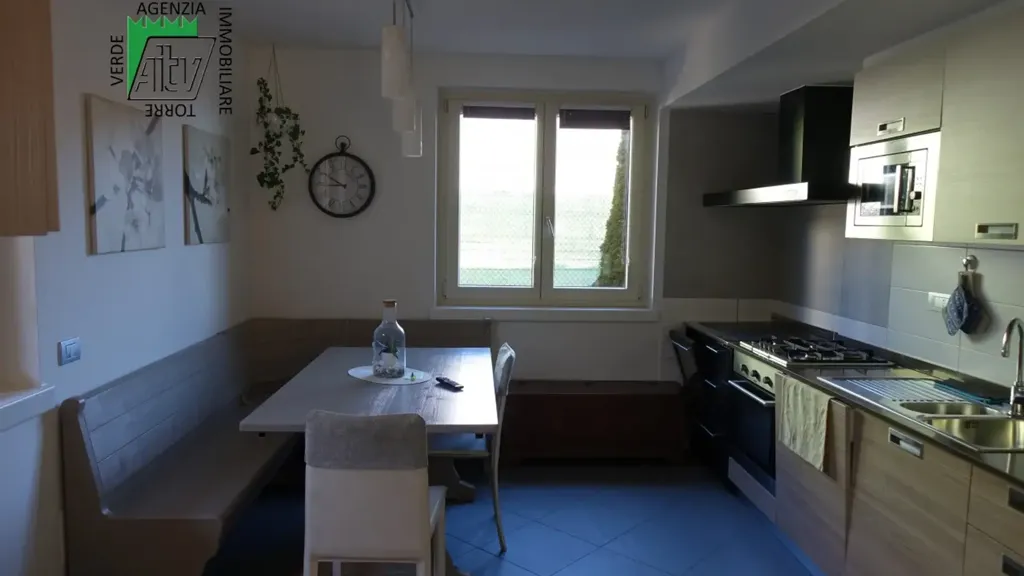 Cuisine - Modern Villa with Garden in Cavedago