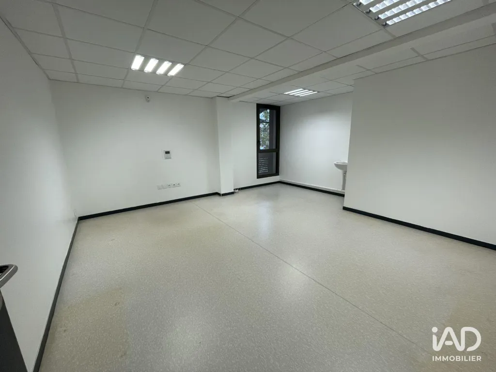 Kabinet - Professional Unit in Town Centre, Plaisance-du-Touch
