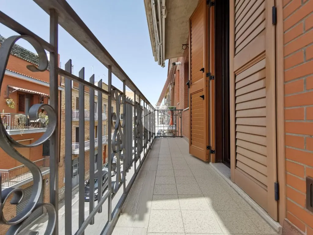 Balcon - Independent House with Courtyard in Lucera