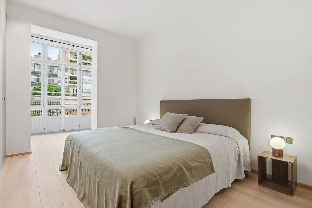 Chambres - Refurbished Flat in Modernist Building, Barcelona